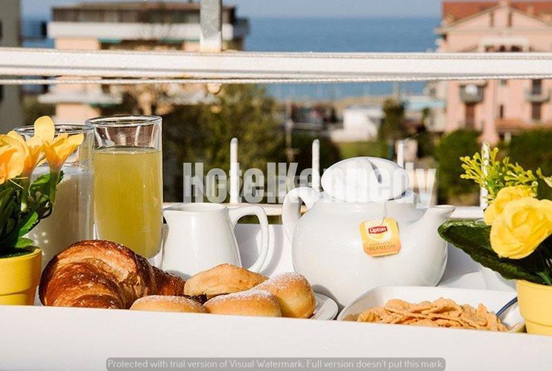 Hotel Kennedy リド・ディ・サヴィオ エクステリア 写真