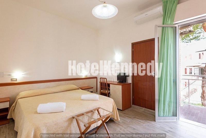 Hotel Kennedy リド・ディ・サヴィオ エクステリア 写真
